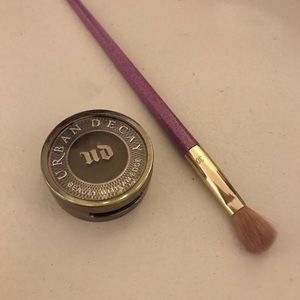 NWOT: Urban Decay Secret Service Eyeshadow